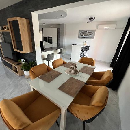 Apartments Cosic Klenovica Exterior photo
