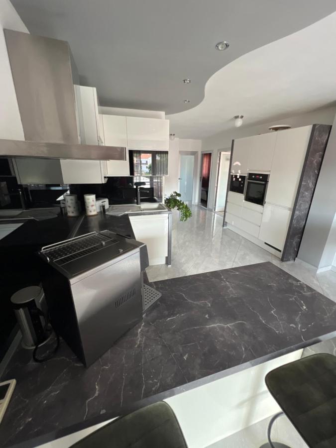 Apartments Cosic Klenovica Exterior photo