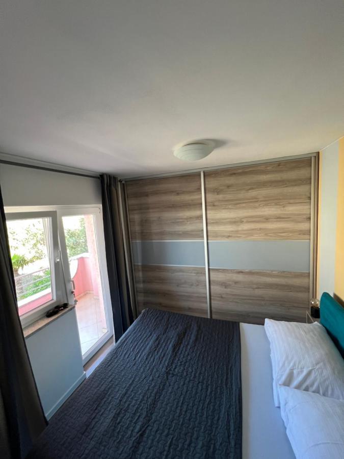 Apartments Cosic Klenovica Exterior photo