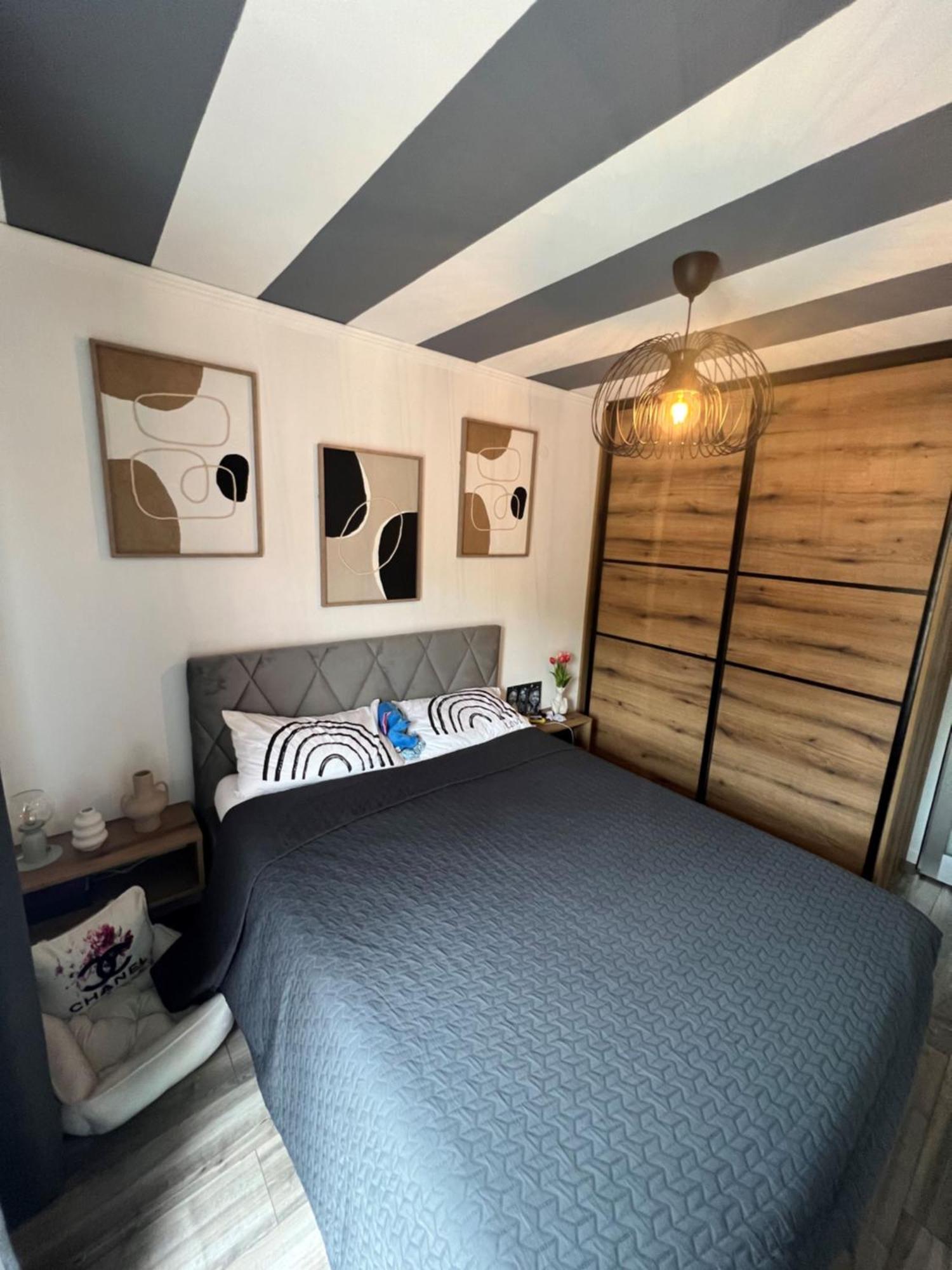 Apartments Cosic Klenovica Exterior photo